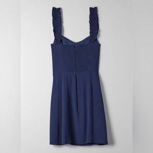 Sunday Best Flirt Ruffle Dress! In light, dusty-rose pink colour💖🌸 Size 4.